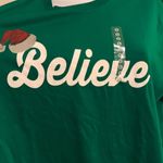 Brisco Brands Holiday "Believe" Santa Hat Shirt NWT Green Size L Photo 1