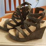 BKE  Gray Wedge Sandals Photo 0