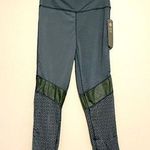 Daisy Fuentes NWT  athletic pants—small Photo 0