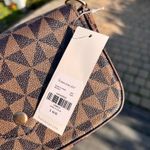 Francesca's  Crossbody Purse Photo 1