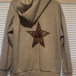 Boutique  Sweatshirt Photo 0