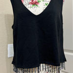 W5  black V-Neck sleeveless top with beaded Photo 0