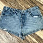 Wild Fable Women's High-Rise Distressed Denim Shorts Size 16 Blue Photo 3