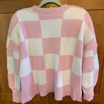 Pink checkered sweater White Photo 1