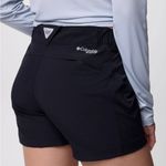 Columbia  Women's PFG Coral Point™ III Shorts 16 Photo 1