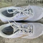 Brooks  Revel 2 neutral cushion metallic knit running shoes sneakers 11B Womens Photo 3