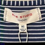 Max Studio  LONDON XS women hi low t-shirt with M short sleeve navy white striped Photo 3
