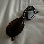 White Fox Boutique Veux  Sunglasses Photo 1