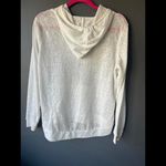 Weatherproof Lightweight Casual Hoodie with Pocket - Comfortable Layering Piece Photo 4