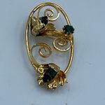 Vintage brooch with green cut crystal floral brooch Gold Photo 1
