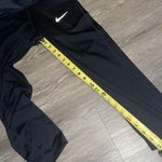 Nike  Dry Fit Cropped Capri Leggings Photo 8