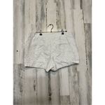 Elle  white short shorts Photo 1