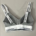 Calvin Klein Gray and White Wireless Bra Size XS Photo 2