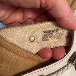 Minnetonka sandals thong style silver embellishments Size 7 Photo 6