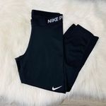Nike Pro Black Cropped Leggings Photo 3