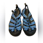 Keen  Women’s Blue Waterproof Hiking Walking Shoes Size US 9 Photo 1
