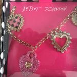 Betsey Johnson Hearts Necklace Gift Boxed Pink.... Photo 0