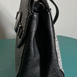 Guess New Chic Signature Logo Gray and Black Crossbody Purse Handbag Photo 3