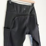 Athleta Women’s Floral Frost Transverse Athletic Leggings Black Grey Size Small Photo 7