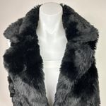 Forever 21  Women's Black Faux Fur Sleeveless Pocket Collar Vest Jacket Size S Photo 3