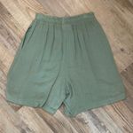 London Fog  Sage Green Women's Bermudas size S Photo 8