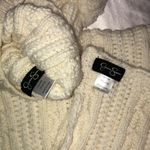 Jessica Simpson  one size crochet beanie scarf combo Photo 1