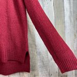 Emory park Size Medium Long Sleeve V-Neck Ribbed Maroon Hi-Lo Sweater Photo 5