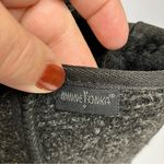 Minnetonka  black suede boots‎ shearling lined size 6 Photo 4