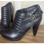 Guess Women’s Black Daniya Heel Bootie Shoes/Pumps. Clasp & Zipper Size 7 Photo 4