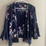 Light summer floral jacket. Cute w jeans or work attire Photo 1