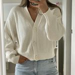 H&M Sweater Photo 2