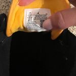 Air Jordan 1 Mid Photo 4