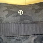Lululemon  Size‎ 10 Sun Salutation Pant Jogger Camo Black Mesh Activewear Pockets Photo 7
