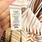 LuLaRoe NWT  Irma Vertical Stripes Short Sl… Photo 3
