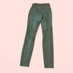 Old Navy Olive Green workout leggings/ yoga pants Photo 6
