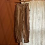 Everlane Buttersoft The Relaxed Chino Pants Dark Khaki Tan NWT Size 00 Photo 1