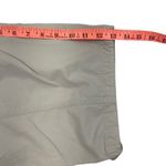 Columbia  Cargo Shorts W's Sz 8 Oatmeal Lightweight Knee Outdoor Travel Resort Photo 10