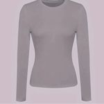 NWOT Women's Long Sleeve Athletic Crew Neck lightweight Shirt Great For Exercise Gray Size XL Photo 1