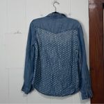 Cloth & Stone Cloth &‎ Stone Light Blue Chambray Button Down Shirt Size Large Photo 3