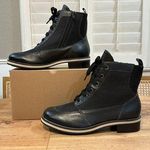 Walking Cradles Knox Ankle Boots Black Leather Size 7.5 NWOB Stylish Comfy Photo 2