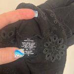 Storia ✨ Crochet Floral Cropped Black Sz Large Top✨ Photo 5