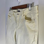 NYDJ Capri Released Hem in Pale Yellow Raw Size 12 GUC 0077 Photo 2