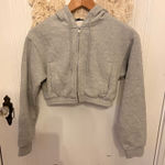 FashioNova Crop hoodie Photo 0