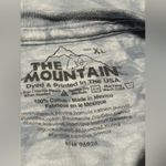 The Mountain EUC  Blue and White Snow Plow Wolf Graphic Long Sleeve Tee size XL Photo 10