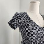 American Vintage 90s A. Byer Black White Floral Stretch Mesh V-Neck Fitted T-Shirt Top XS/S Photo 2