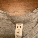 Under Armour  Top Long Sleeve Tee Shirt Women’s XS Gray Open Back Photo 1