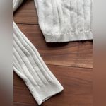 Abound  Long Sleeve Ribbed V-Neck Cropped Knit Top Size XL Photo 4