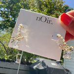 Noir gold tone pearl paved open loop crystal square drop bow earrings Photo 3