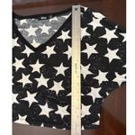 NEUE Women's Black & White Star Print V Photo 3