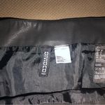 Divided  faux black leather skirt with front‎ zipper Photo 4